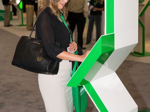 DW Schneider Kiosk 3